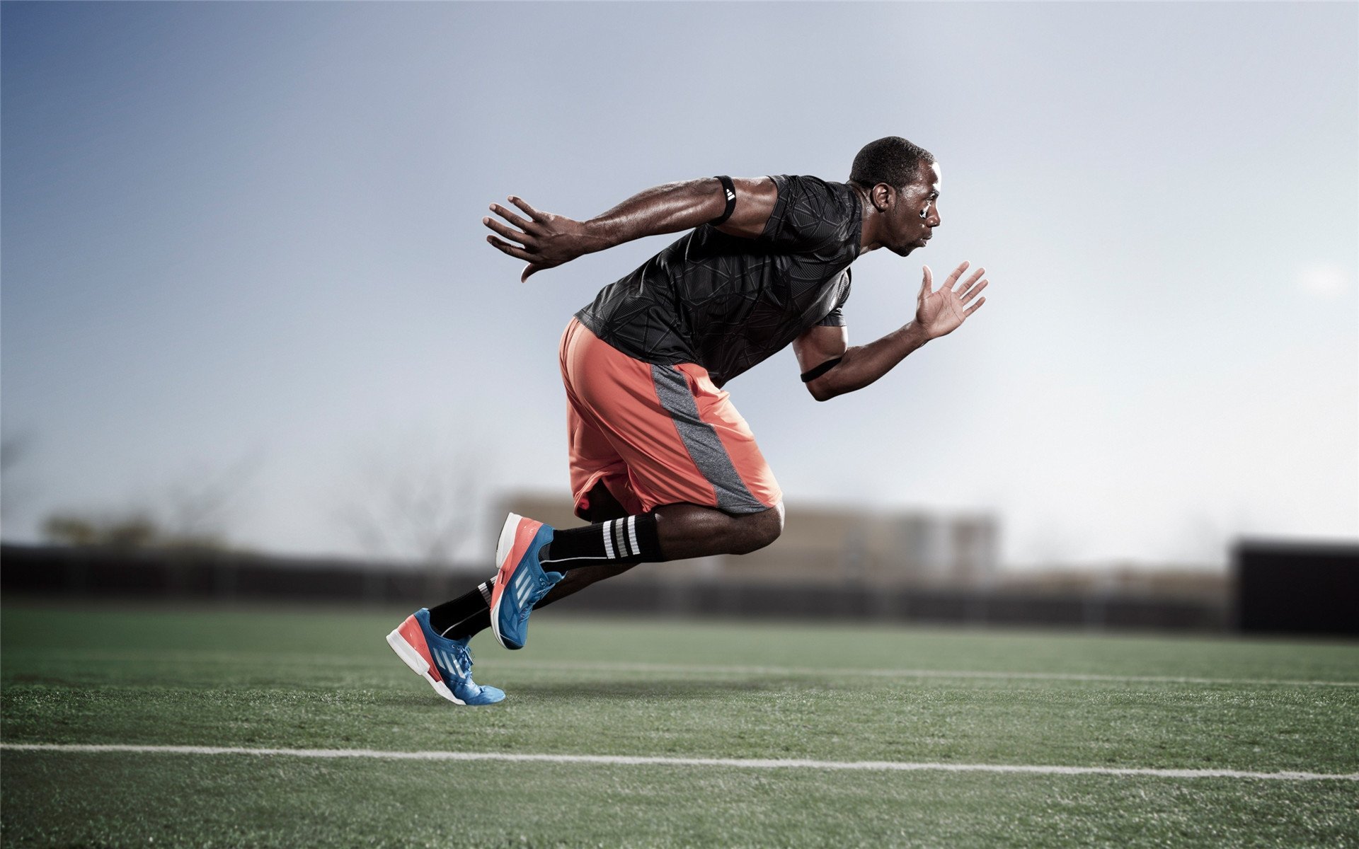 爱游戏官方-哈兰德持续火热，英超攻城拔寨，已破纪录数次，哈兰德联赛进球